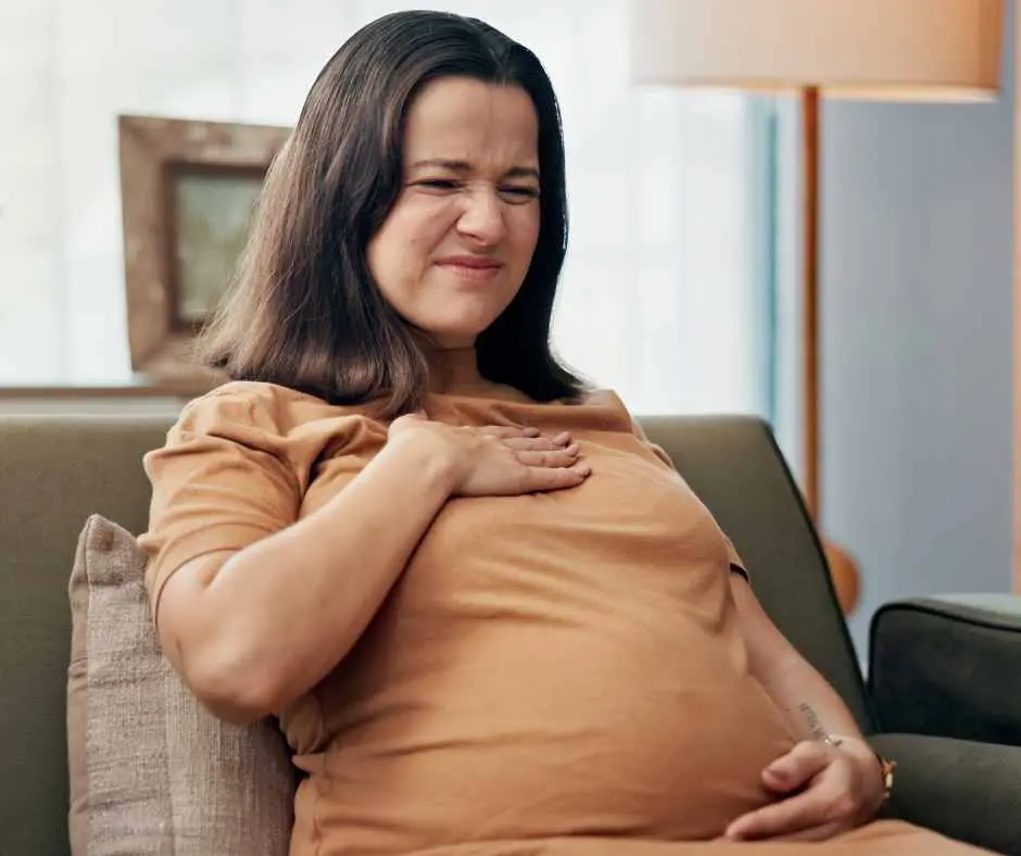 What triggers heartburn in pregnancy?